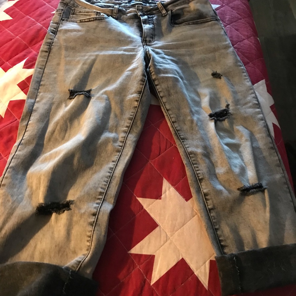 Womens Mid Rise Boyfriend Jeans.
